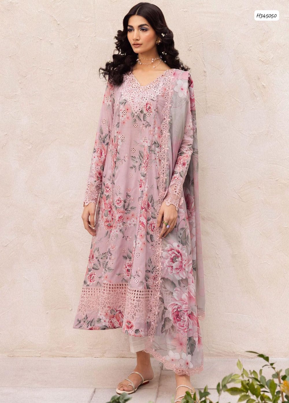IZNIK Summer Lawn Collection 2026 – 3PC Premium Digital Printed Suit