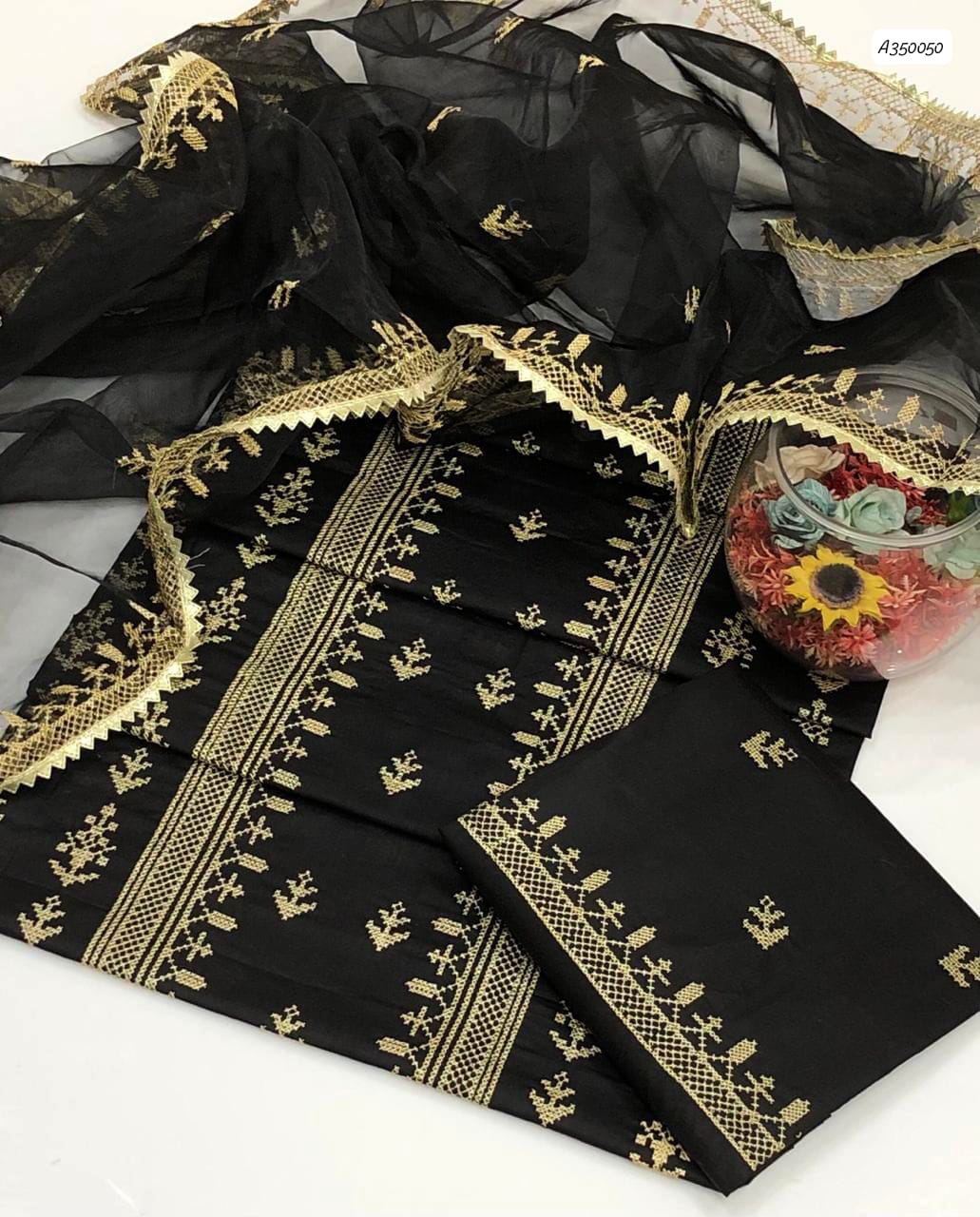 New Eid Collection 2026 – 3PC Premium Lawn/Cotton Fully Aari & Sequined Embroidered Suit with Exclusive Chiffon Dupatta